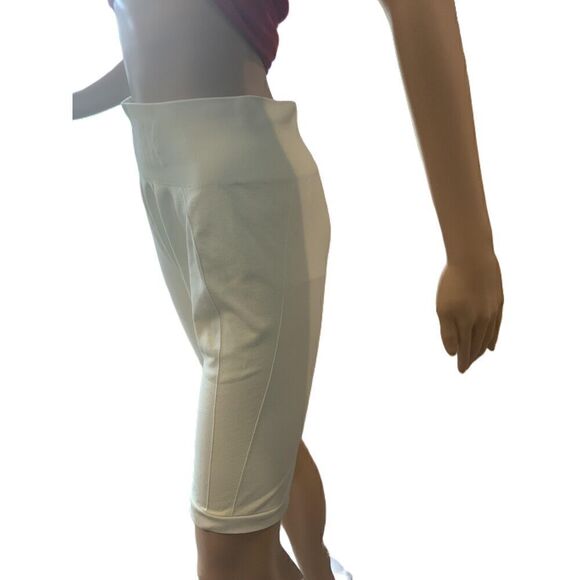 Aéropostale Yellow High Waist Gym Shark Logo Athletic Shorts Size Medium - Picture 6 of 10